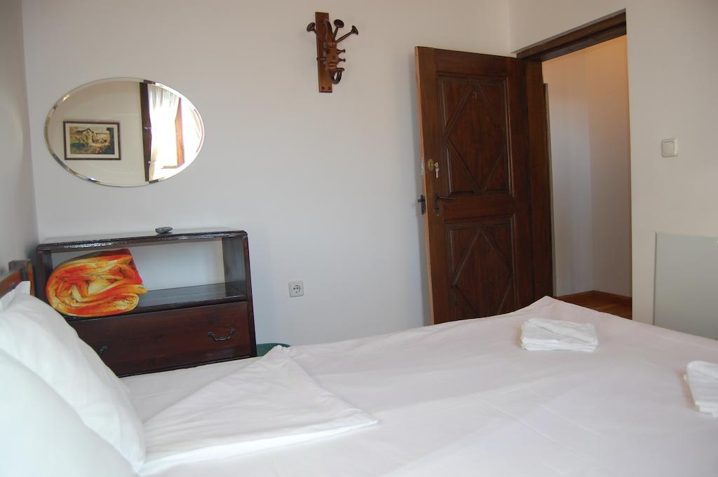 טריאבנה Kazasovata Guest House חדר תמונה