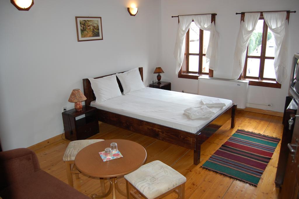 טריאבנה Kazasovata Guest House חדר תמונה
